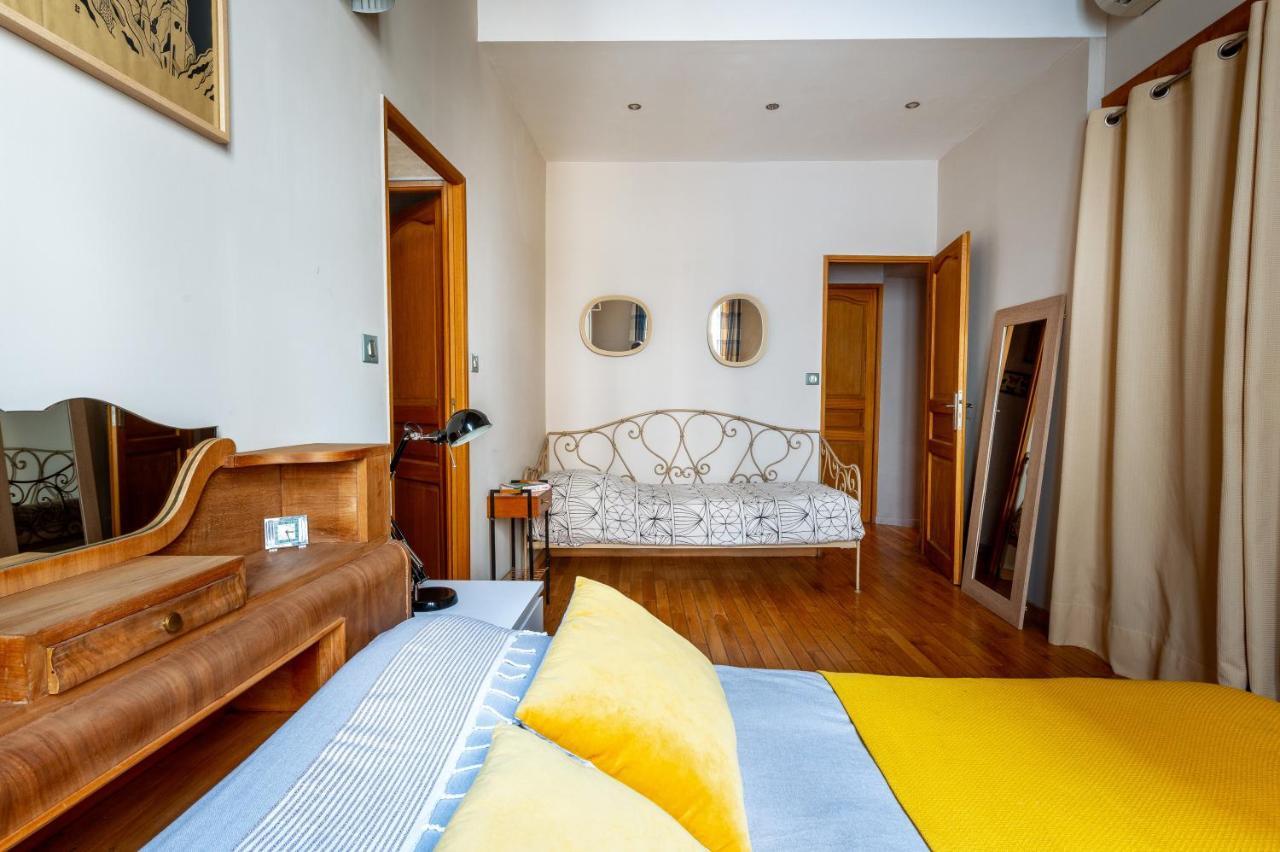 Appartement Centre Clim 2 Chbres 6pers 200m Palais Des Papes